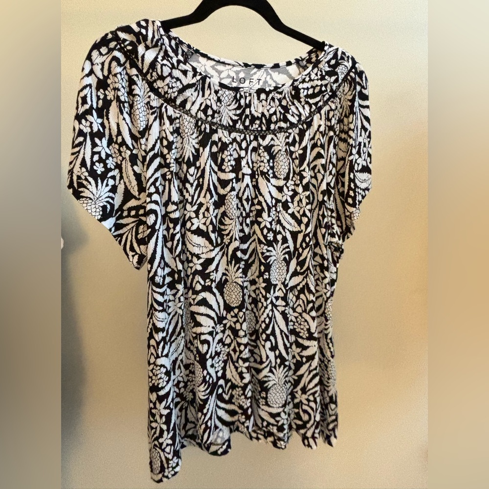 Loft short sleeve rayon shirt with pineapples